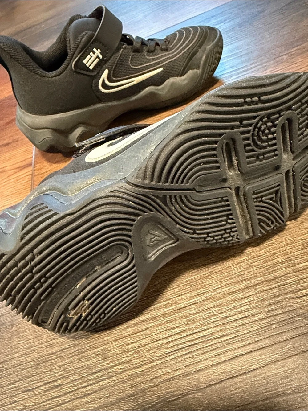Little boy Nike 11c